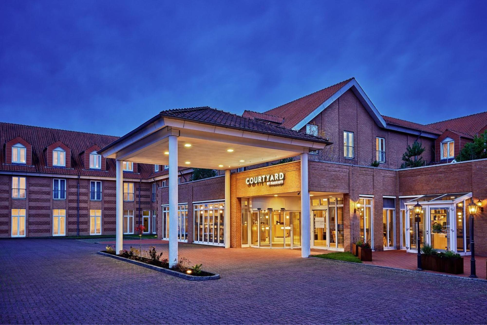 Courtyard By Marriott Schwerin Hotel Schwerin  Buitenkant foto